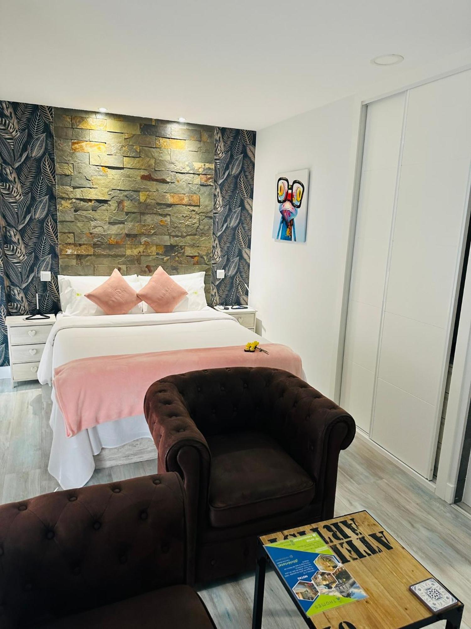 T-Homes - Cuenca Madrid Eksteriør billede